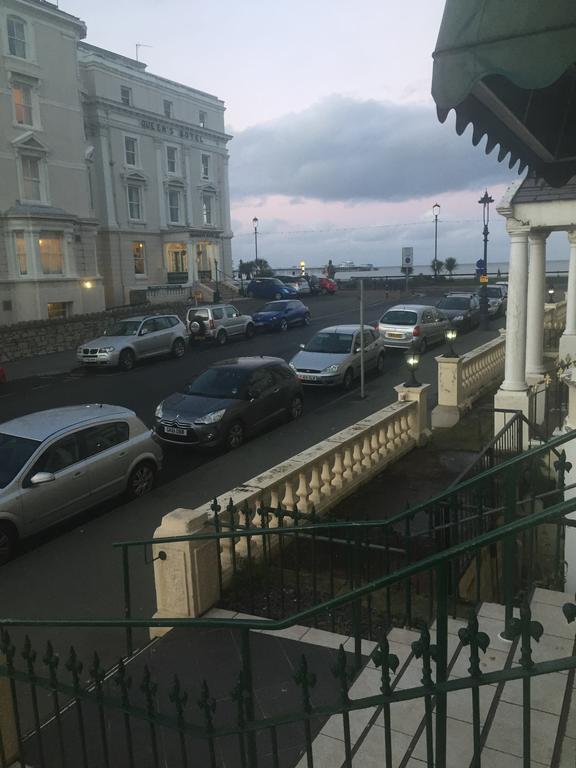 The Queens Lodge Llandudno Exterior foto